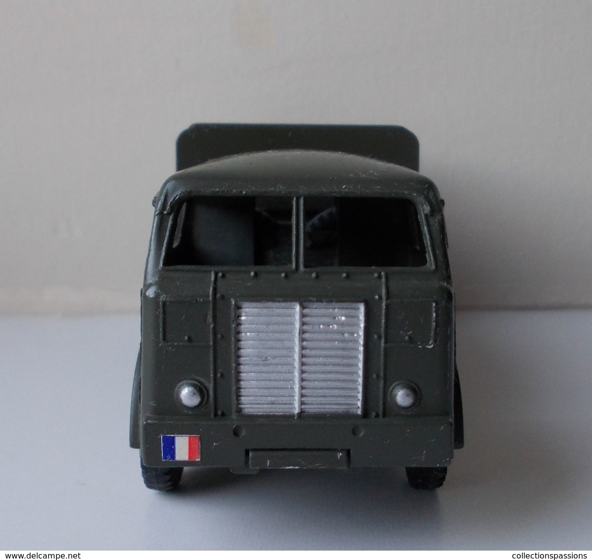 - Camion Militaire - BERLIET. Tous Terrains - Dinky Toys - - Militari