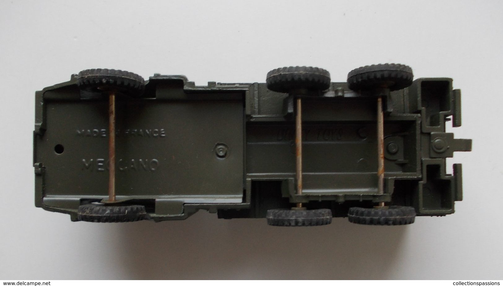 - Camion militaire - BERLIET. Tous terrains - Dinky Toys -