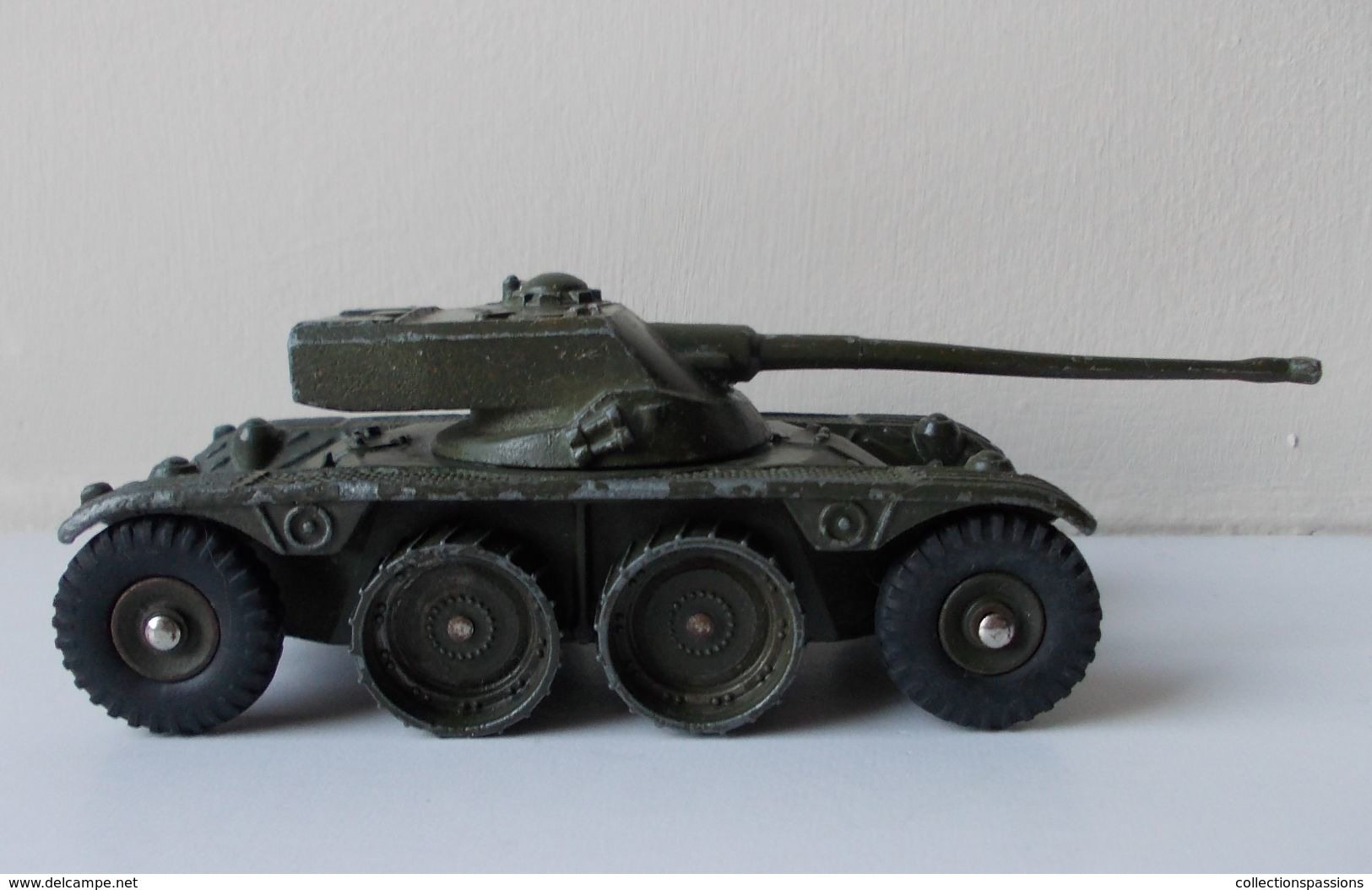 - Char - FL 10 PANHARD - Dinky Toys - - Panzer