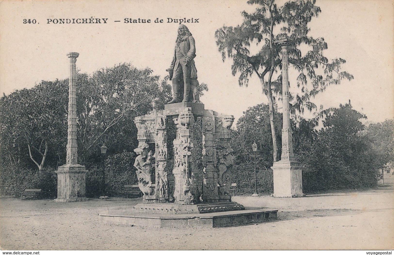 Carte Postale Pondichery Statue De Dupleix Messageries Maritimes - India