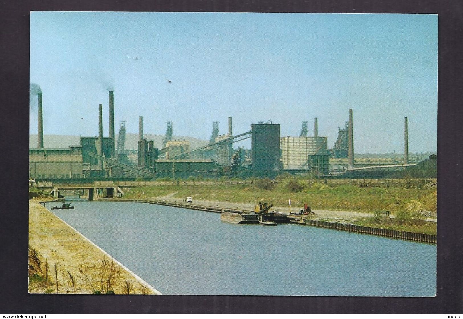 CPSM 57 - HAGONDANGE Et TALANGE - Le Canal Et Les Usines - TB PLAN INDUSTRIE TOURS Cheminées - Hagondange