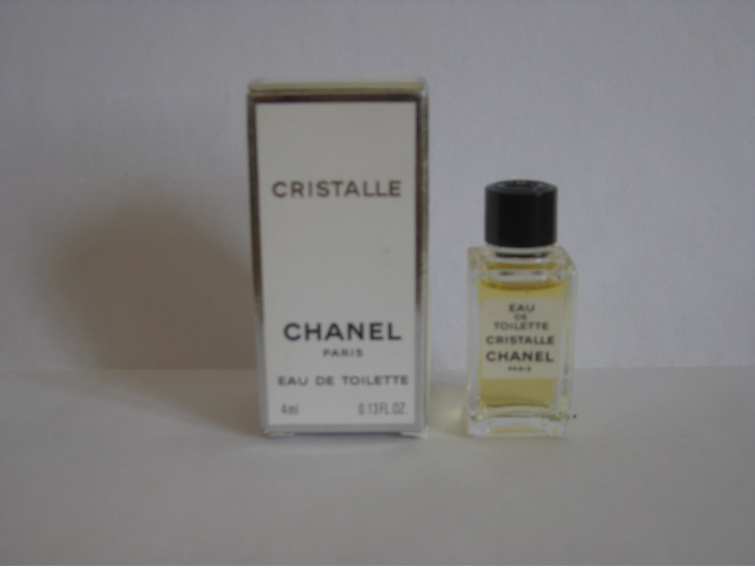 MINIATURE DE PARFUM CRISTALLE  DE CHANEL EAU DE TOILETTE 4ML - Miniatures Femmes (avec Boite)