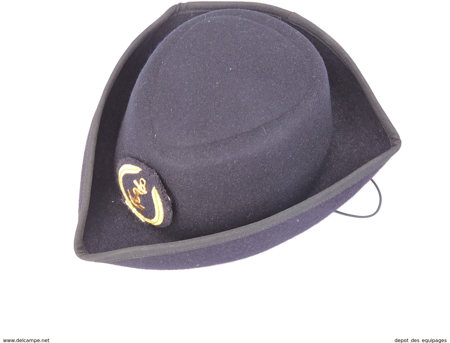 TRICORNE MARINE NATIONALE PERSONNEL FEMININ + CRAVATE + PLAQUE IDENTITE état neuf