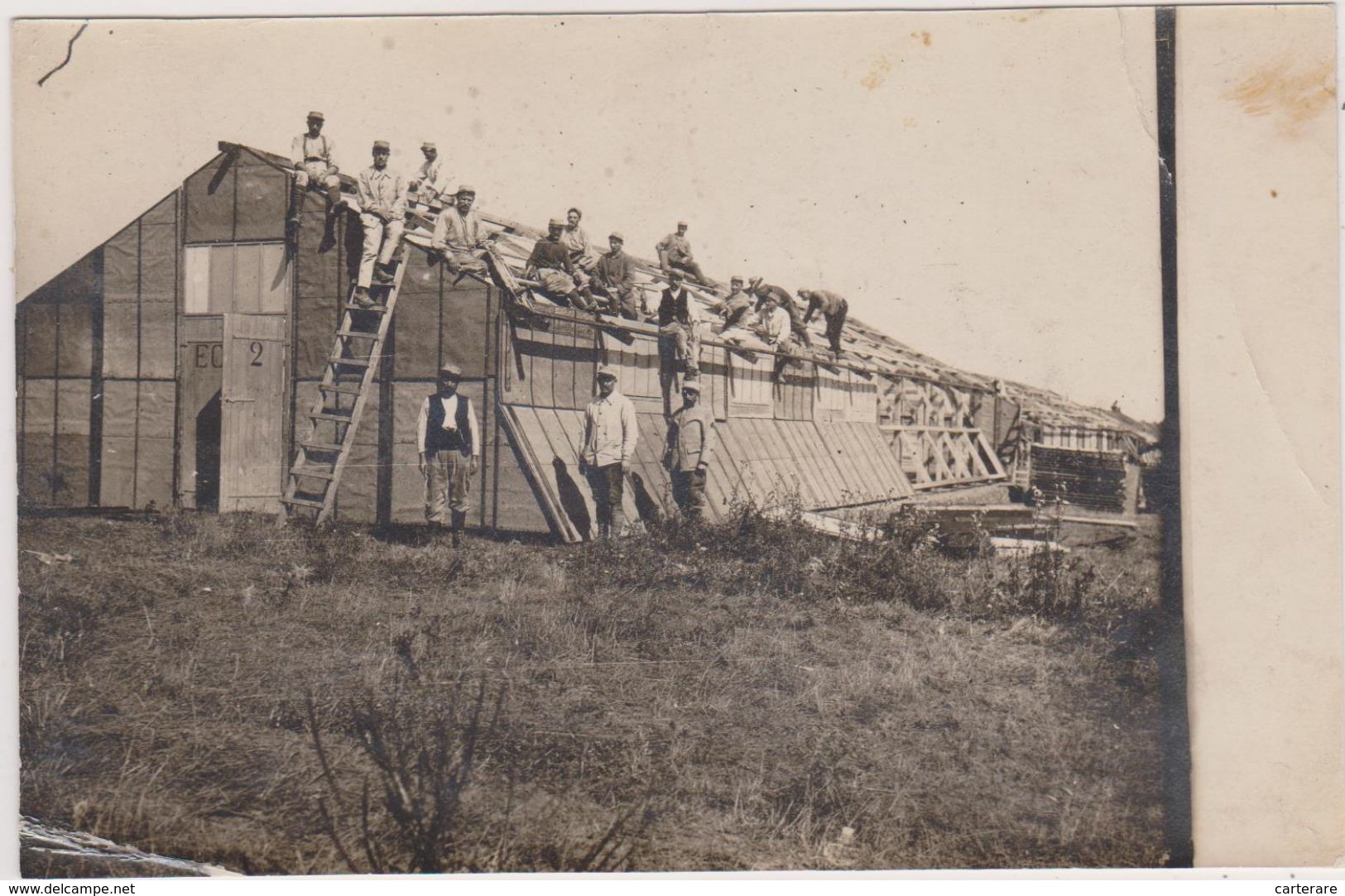 CARTE PHOTO,GUERRE 14-18,MILITAIRE,PRISONNIERS,PRISONNIER DE GUERRE,EN 1916,LUDWIGSBURG,LUDWIGSB OURG,TRAVAIL,CHARPENTE - Weltkrieg 1914-18