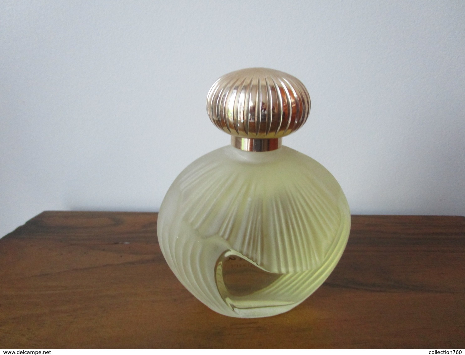 RICCI NINA - NINA - EDT - FLACON FACTICE Marqué "LALIQUE"   - 200 ML - Hauteur 14 CM - Factices