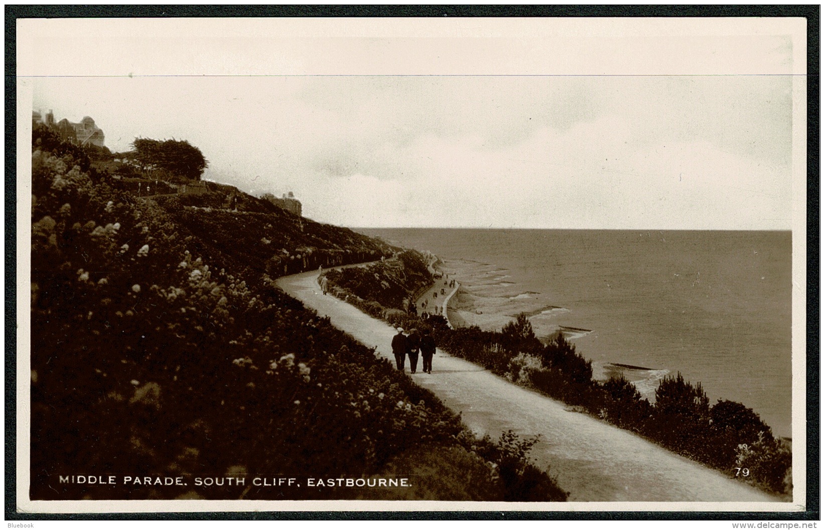RB 1180 -  Early Real Photo Postcard - Middle Parade South Cliff Eastbourne Sussex - Eastbourne