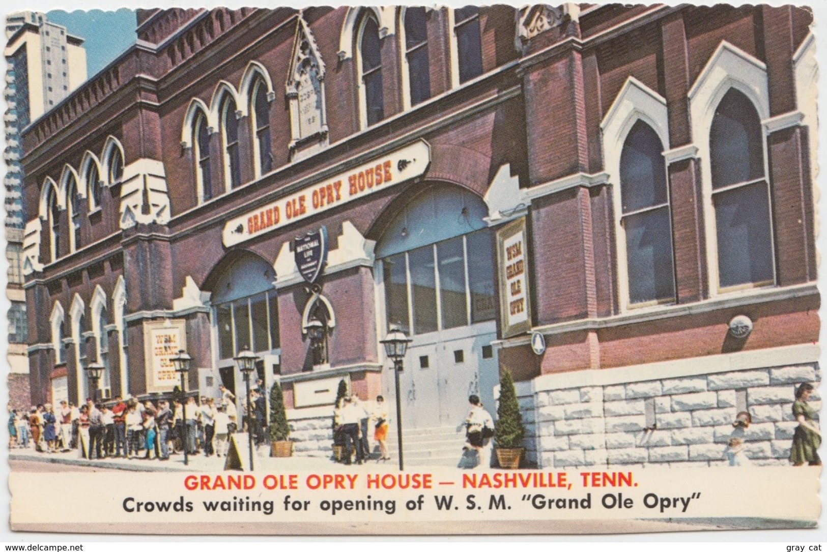 GRAND OLE OPRY HOUSE, NASHVILLE, TENNESSEE, Crowds Waiting, Used Postcard [20916] - Nashville