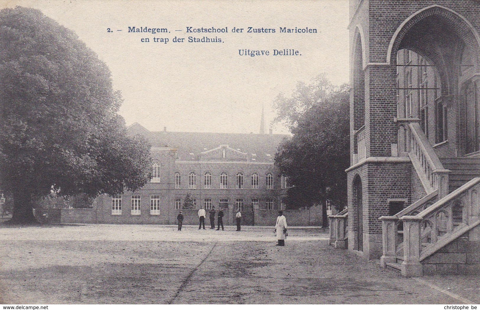 Maldegem, Maldeghem, Kostschool Der Zusters Maricolen En Trap Der Stadhuis (pk42363) - Maldegem