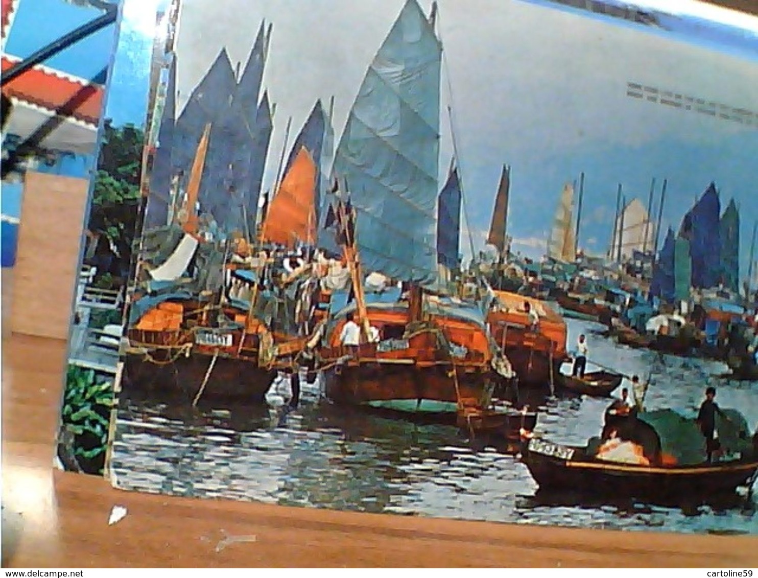 HONG KONG  FLOATING PEOPLE  CASTLE  PEAK  V1977  GN21032 - Cina (Hong Kong)