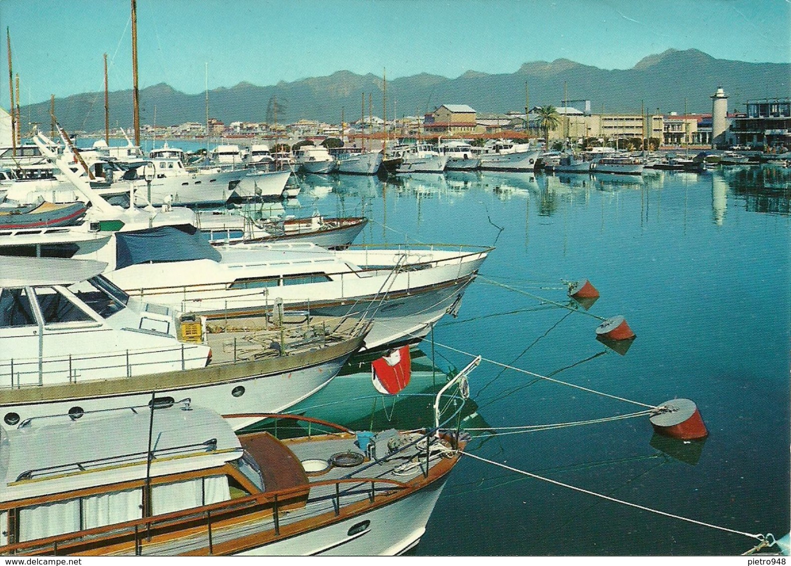 Viareggio (Lucca) Il Porto Con Yachts, Le Port, The Harbour, Der Hafen - Viareggio