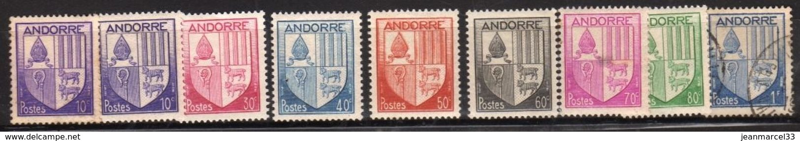 9 Timbres Petits Formats Neufs Ou Oblitérés Tous Différents Blasons - Used Stamps