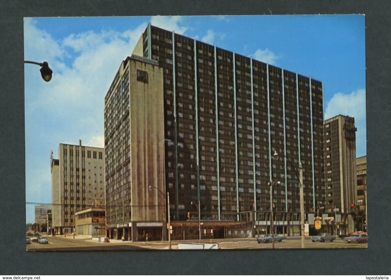 Canadá. ON - Toronto. *The Lord Simcoe Hotel* Nueva. - Toronto