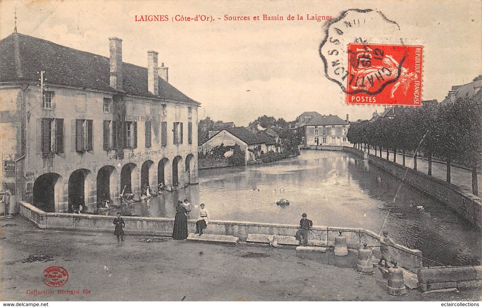 Laignes         21        Source; Bassin, Laveuses       (voir Scan) - Sonstige & Ohne Zuordnung