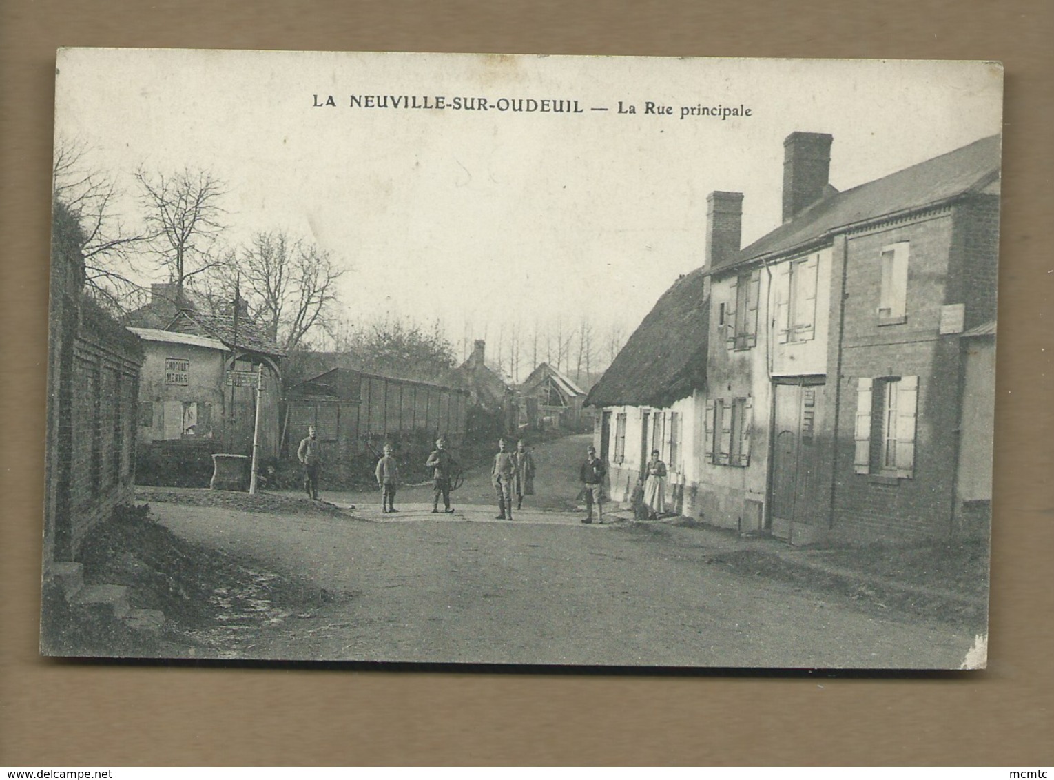 CPA  - La Neuville Sur Oudeuil  - La Rue Principale - Autres Communes