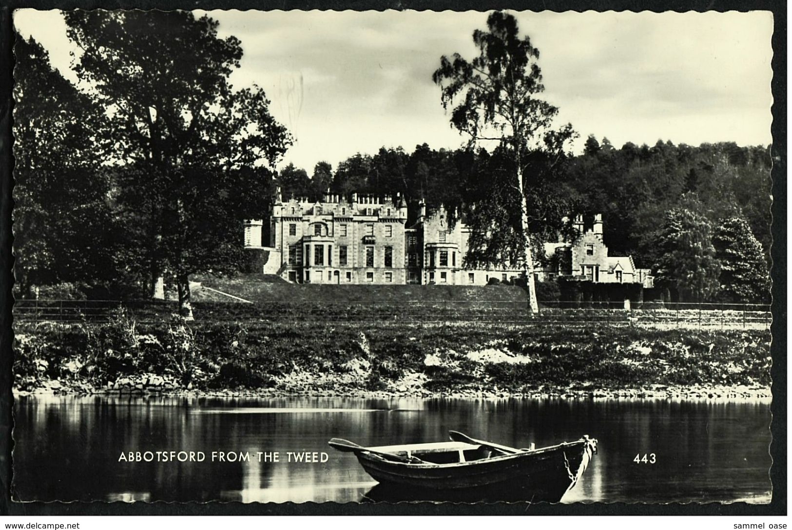 Scotland: Borders, Roxburghshire  -  Abbotsford From The Tweed  -  Ansichtskarte Ca.1960    (8201) - Roxburghshire