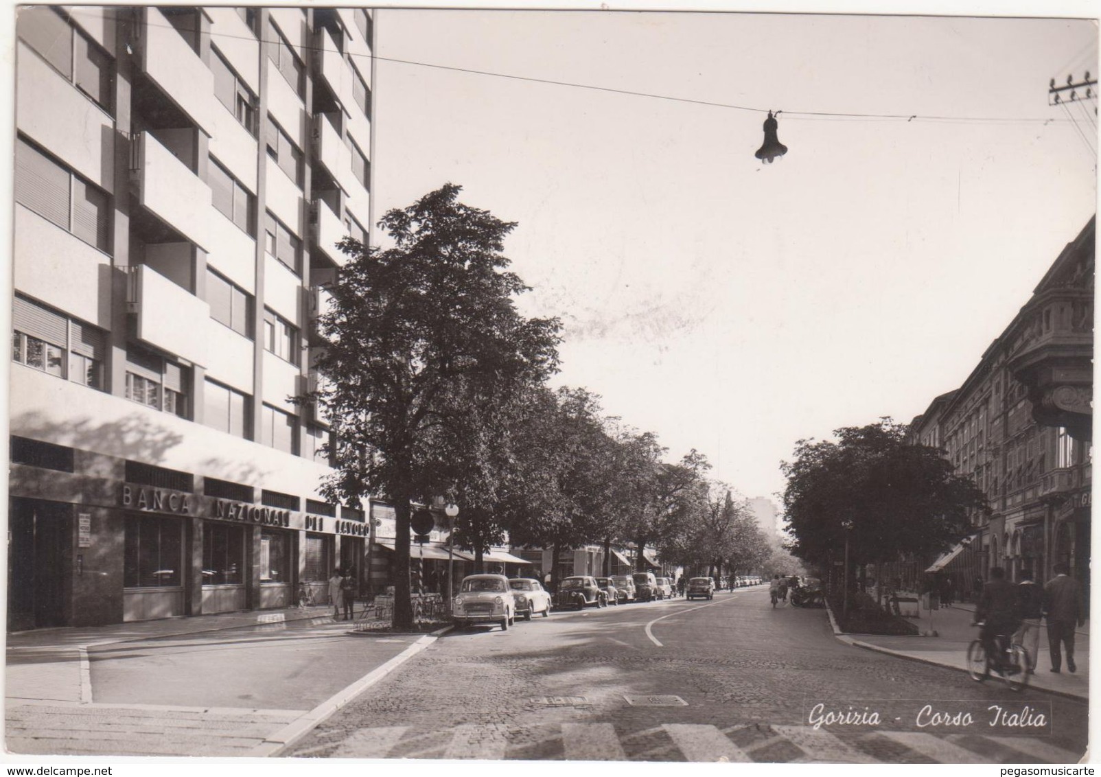 A186  GORIZIA CORSO ITALIA ANIMATA 1959 - Gorizia