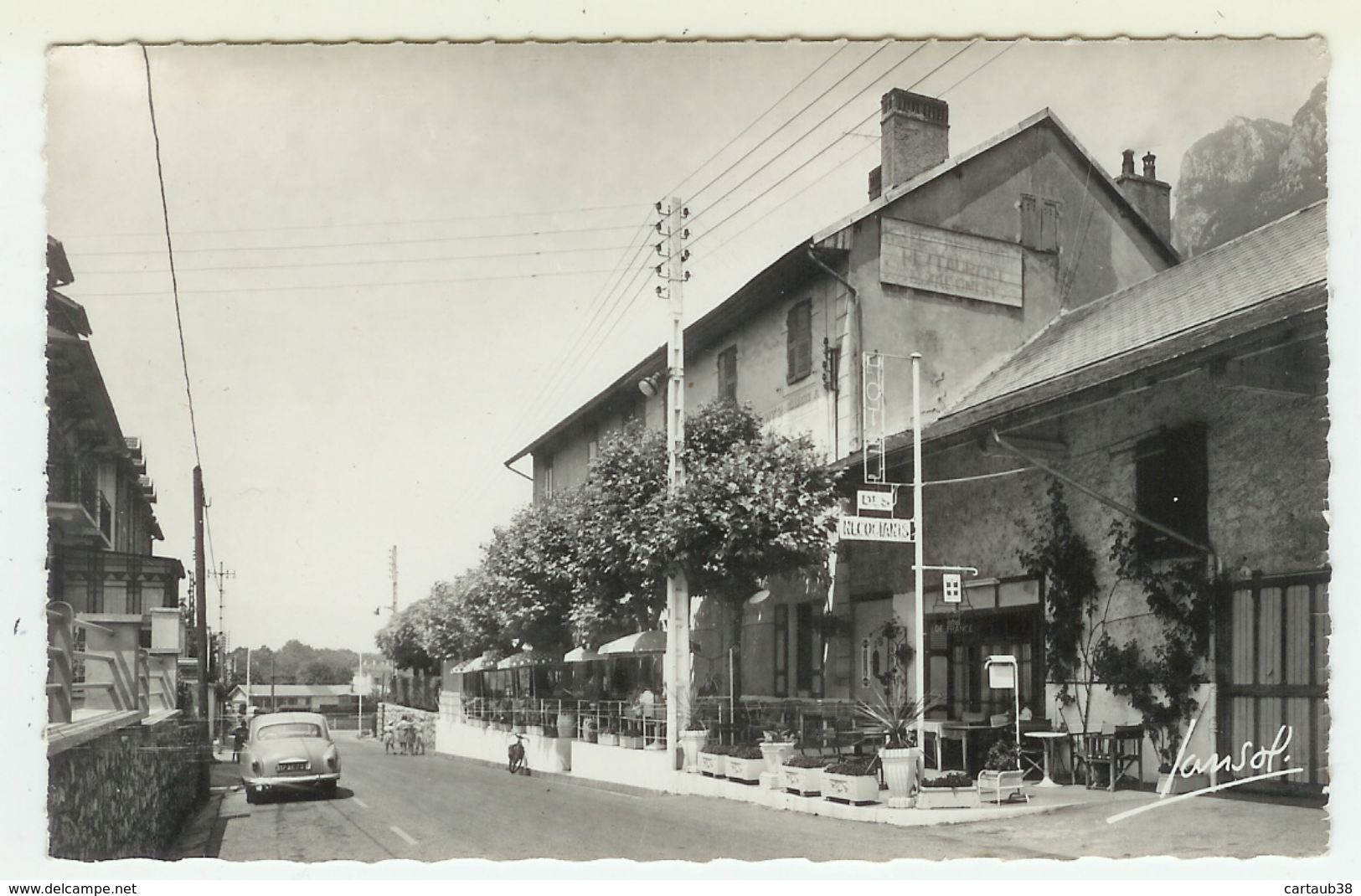 73  MONTMELIAN  Hotel Des Negociants  Le Rocher De La Savoyarde - Montmelian