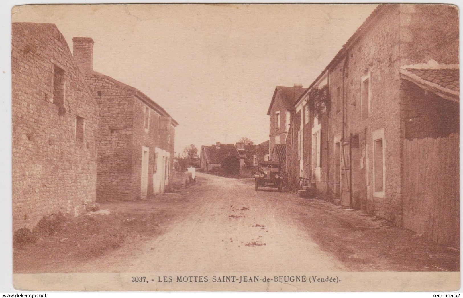 CARTE POSTALE   LES MOTTES SAINT JEAN DE BEUGNE 85 - Autres & Non Classés