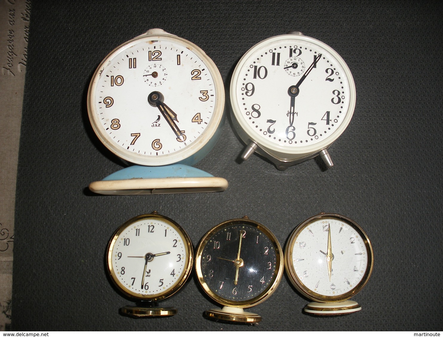 Vends Lot De 5 Réveils Dans L'état - Alarm Clocks