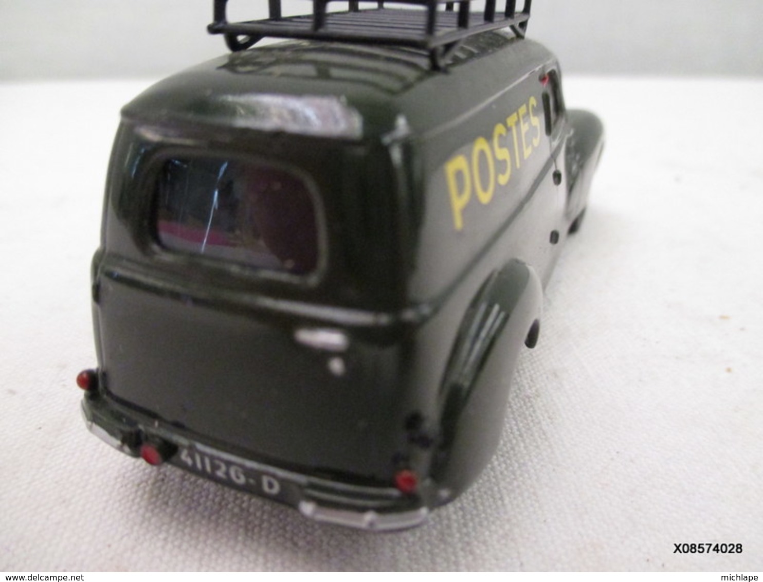 Voiture Miniature 1/43 Em  NOREV - Peugeot  203 -1950 - Peinture Vert Bouteille  D'origine Poste   Etat Proche Du Neuf - Toy Memorabilia