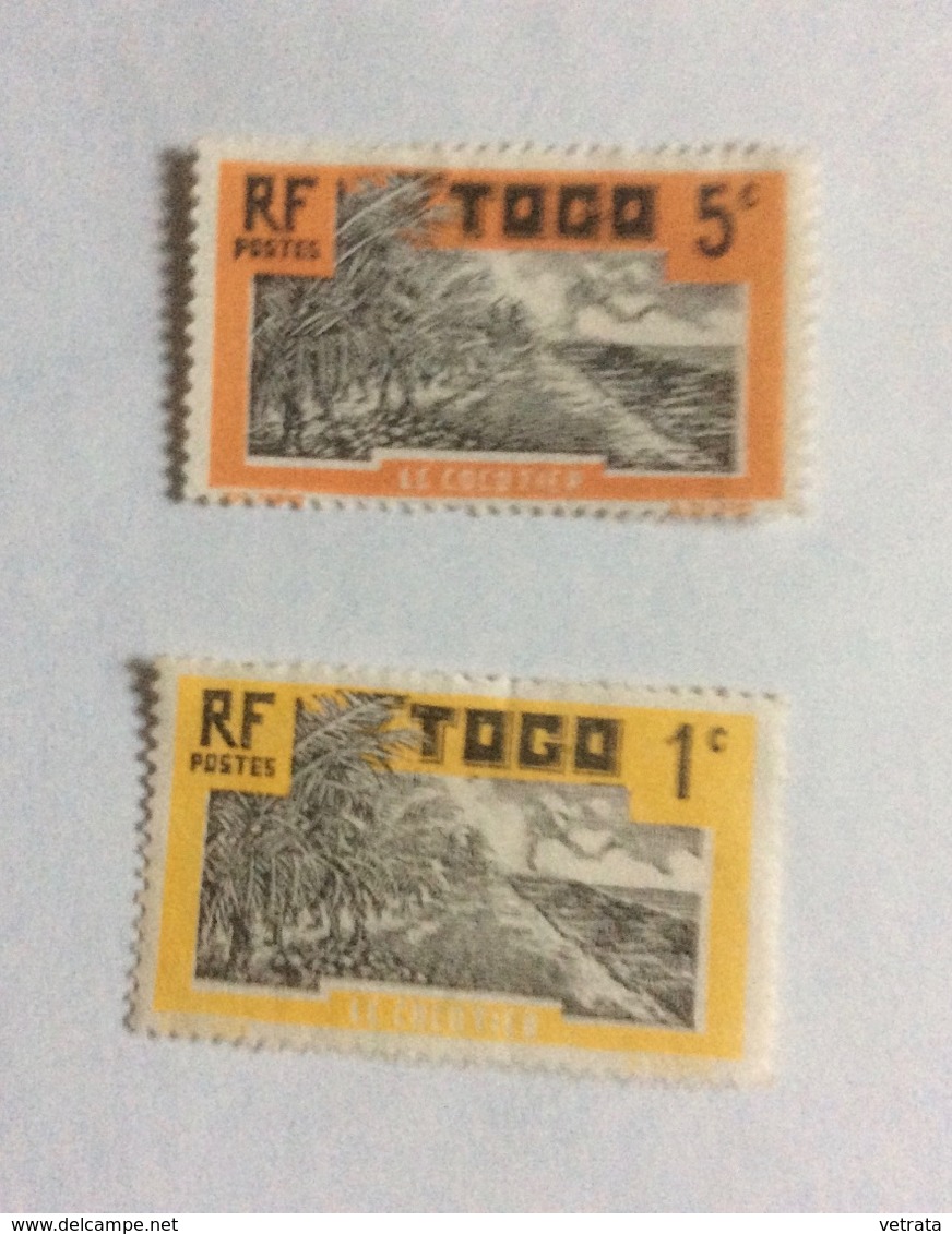 Lot De 2  Timbres  Du Togo  (Cocotier) - Togo (1960-...)