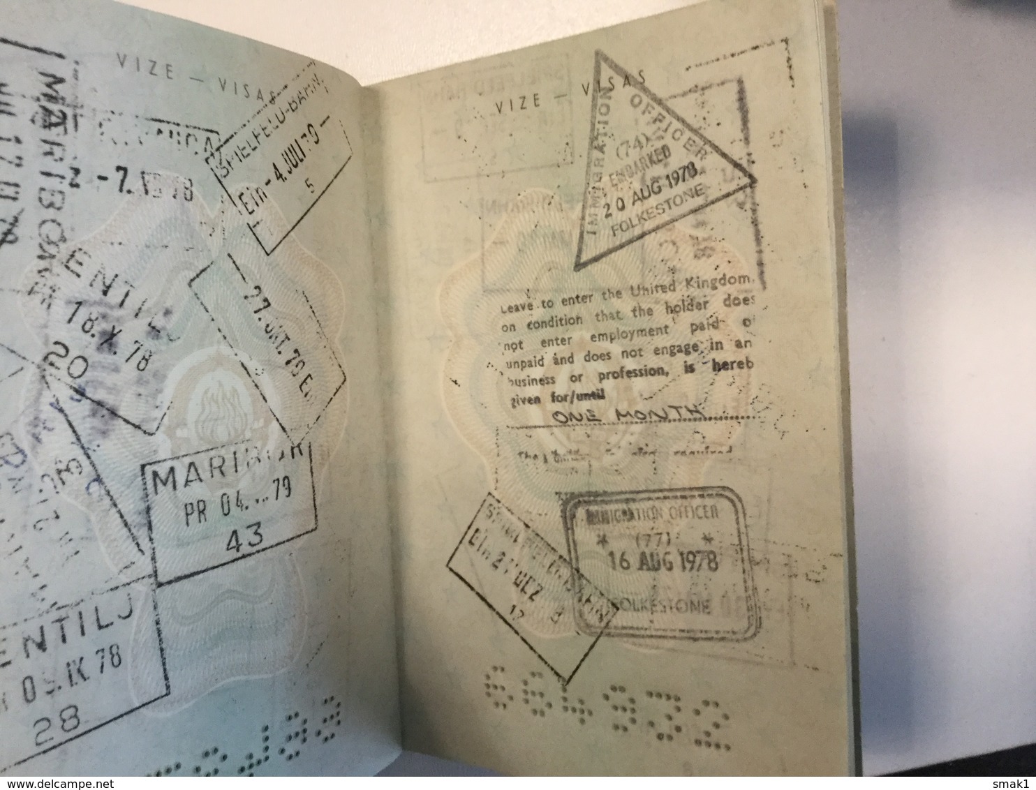 PASSPORT   REISEPASS  PASSAPORTO   YUGOSLAVIA  1975. visa to: AUSTRALIA , HUNGARY , UK .............