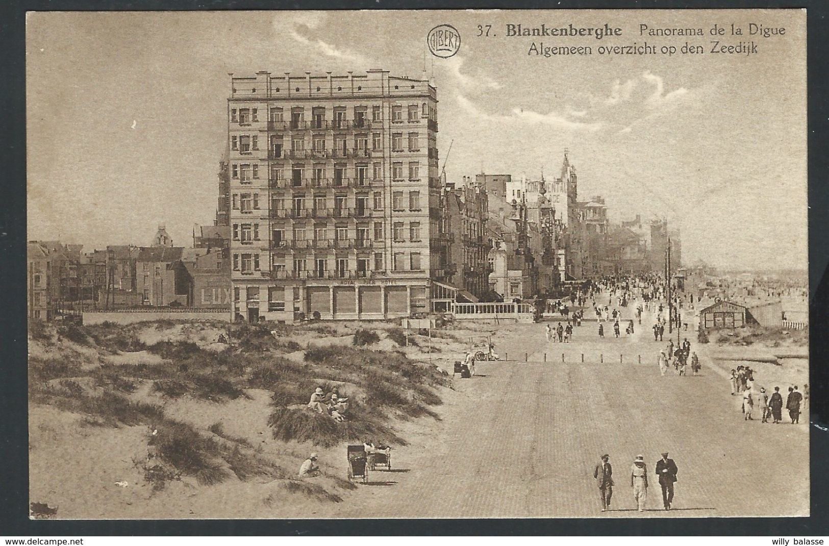 +++ CPA - BLANKENBERGE - BLANKENBERGHE - Panorama De La Digue    // - Blankenberge