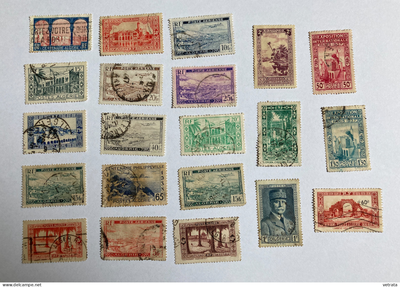 ALGÉRIE/R.F.  = 77 Timbres (dont 74 Sont Oblitérés) + 5 Timbres Oblitérés Sur Coin D’enveloppe - Verzamelingen & Reeksen