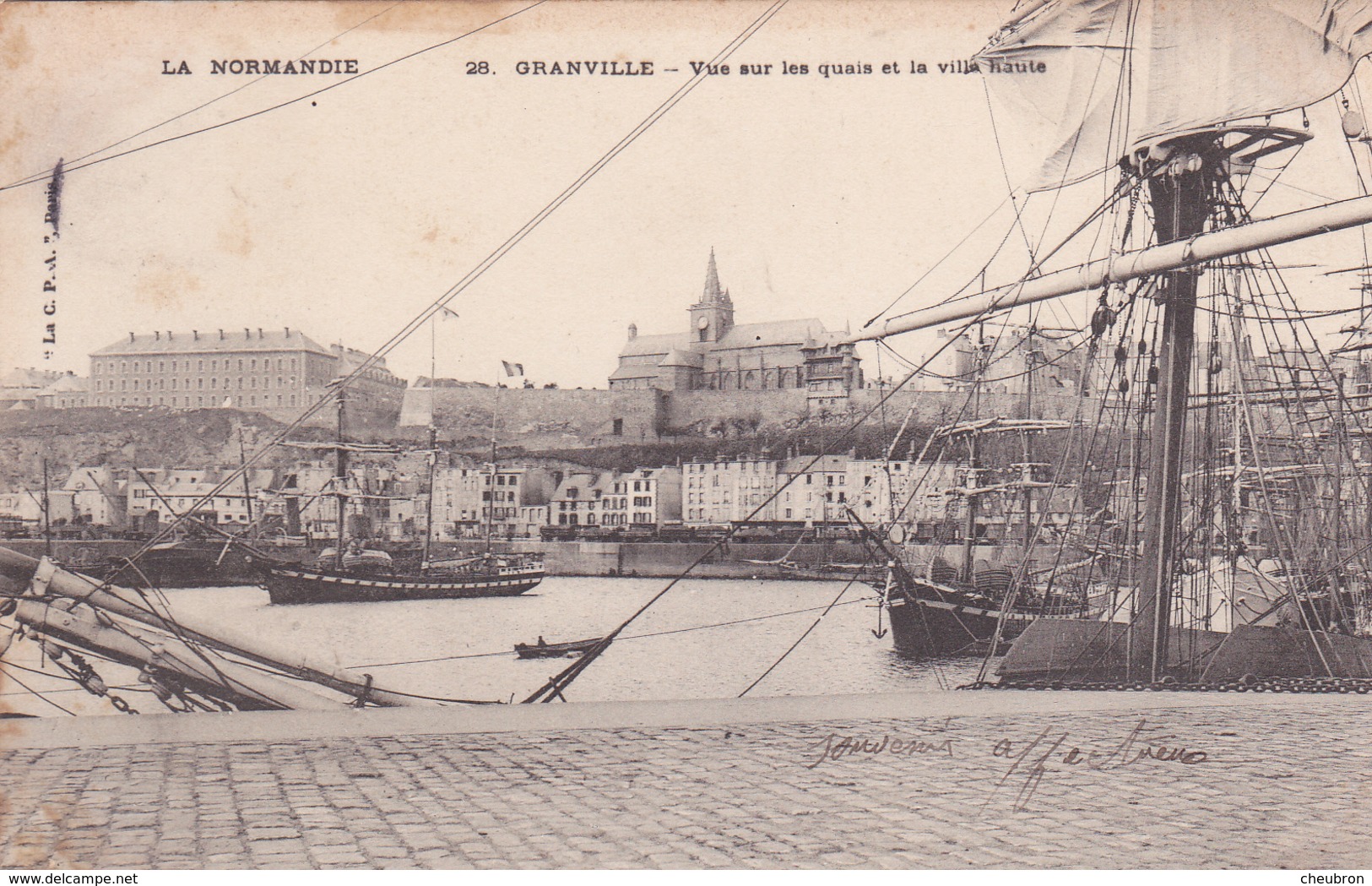 50. GRANVILLE. CPA . RARETÉ. VUE SUR LES QUAIS ET LA VILLE HAUTE. ANNÉE 1904 - Granville