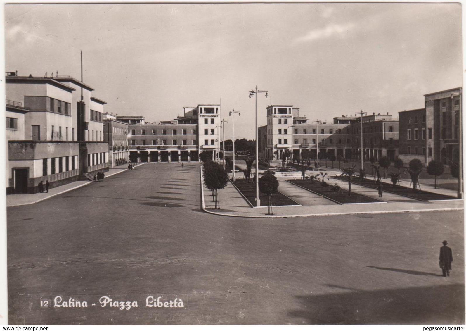 621  LATINA PIAZZA LIBERTA' 1950 CIRCA - Latina