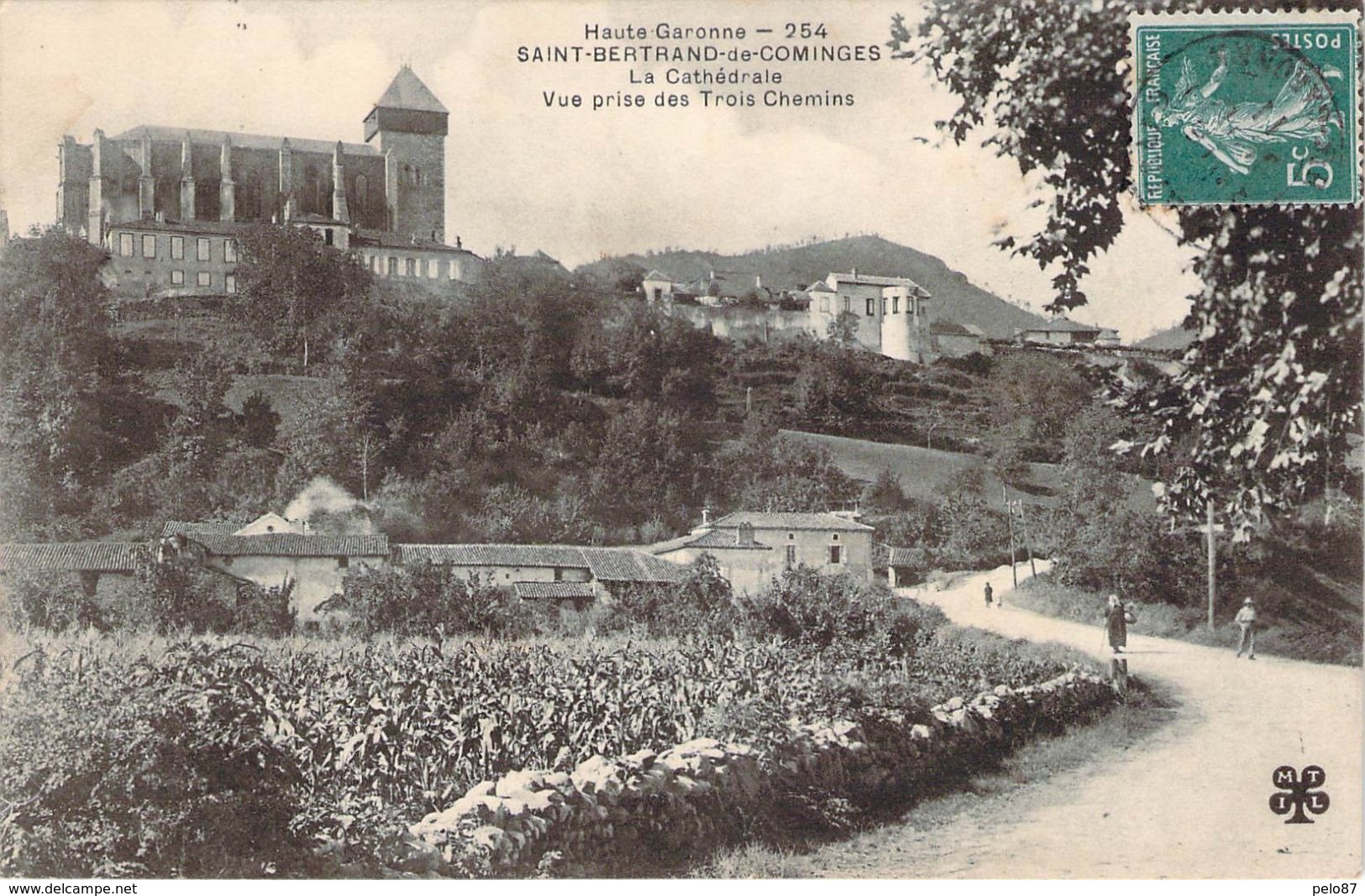 CPA Saint-Bertrand-de-Comminges La Cathédrale Vue Prise Des Trois Chemins (animée) ZZ 617 - Saint Bertrand De Comminges