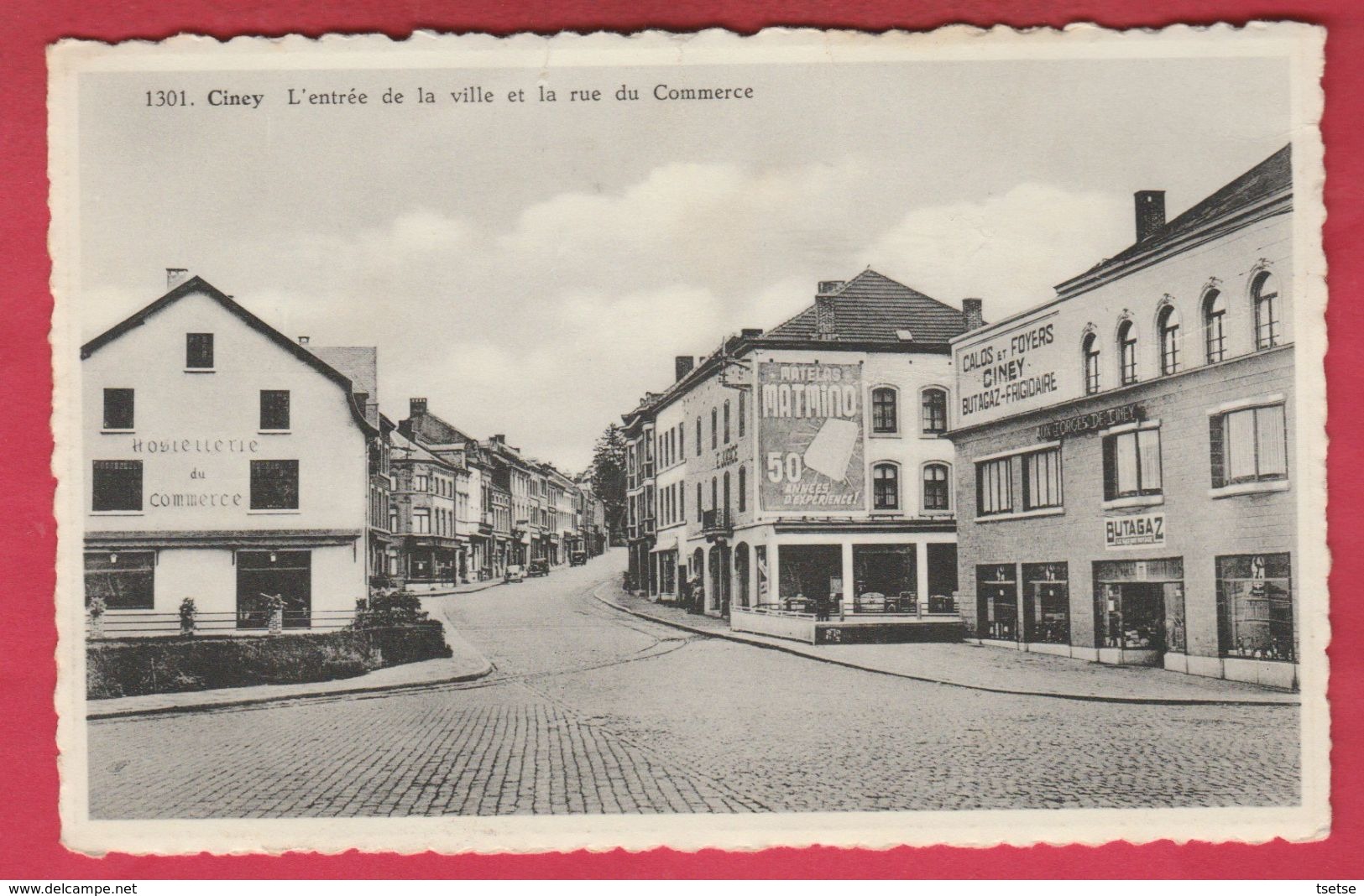 Ciney - L'entrée De La Ville Et Le Rue Du Commerce ... Magasins ( Voir Verso ) - Ciney