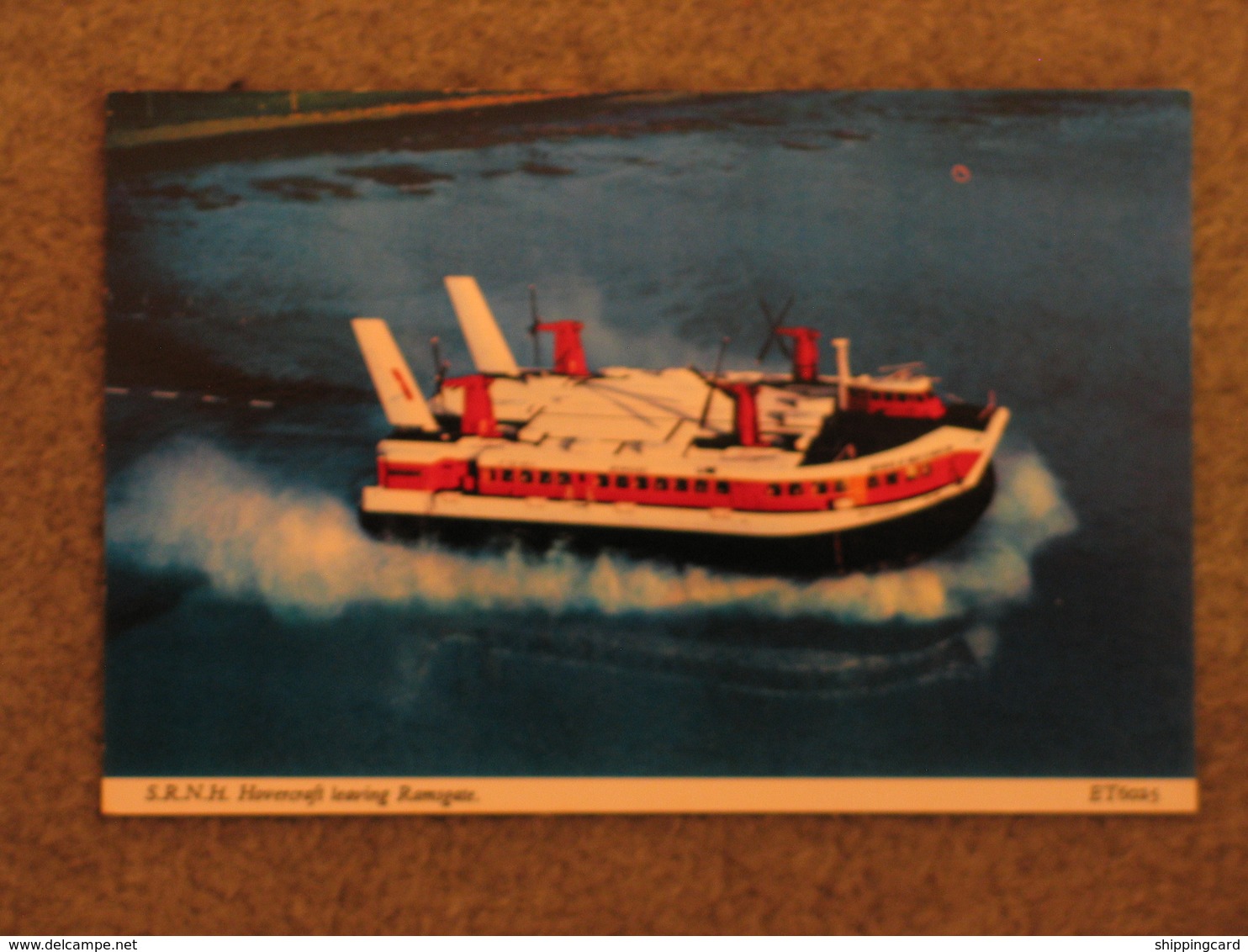 HOVERLLOYD HOVERCRAFT LEAVING RAMSGATE - Hovercrafts