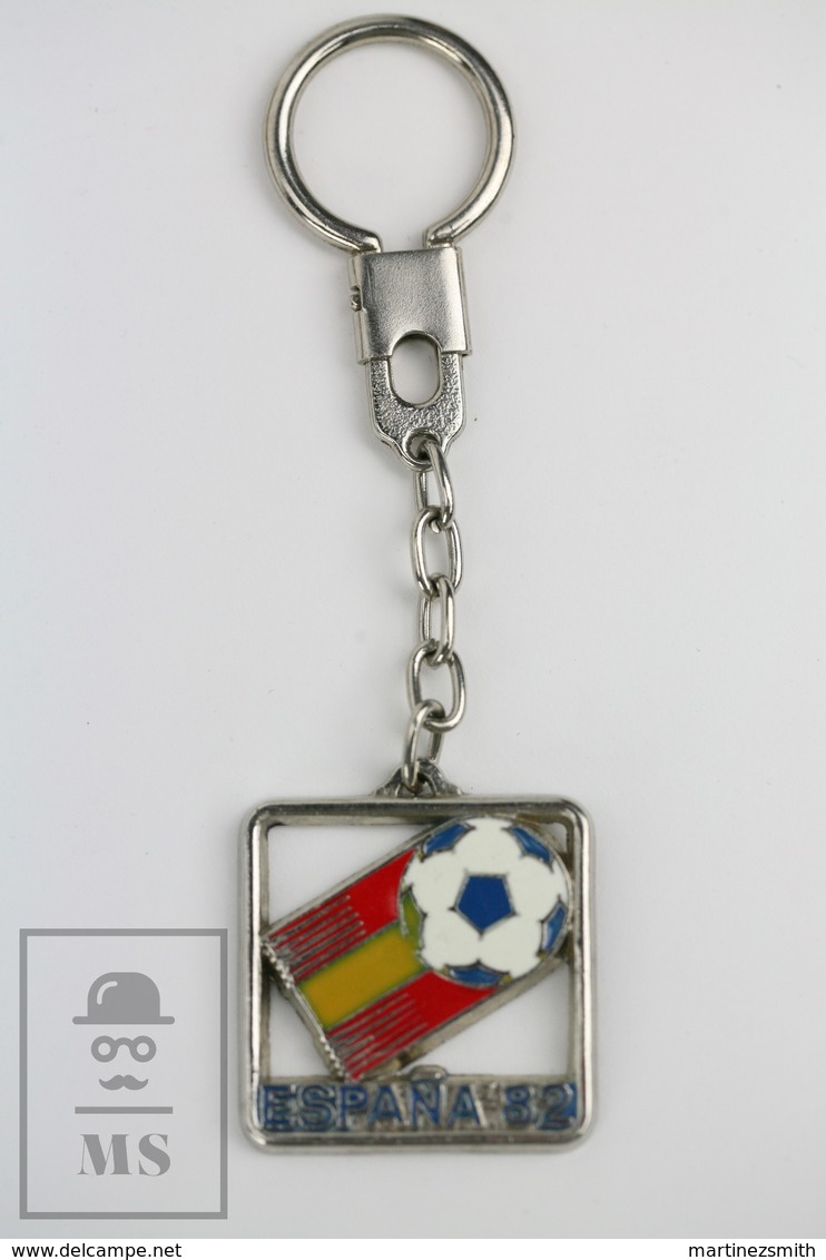 Vintage FIFA World Cup Spain 1982, Enamel Keyring/ Keychain - Llaveros