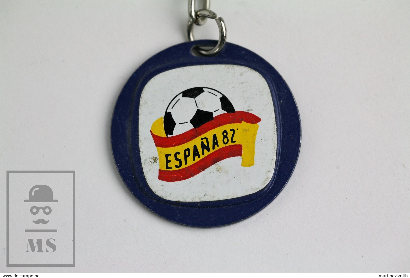 Vintage FIFA World Cup Spain 1982, Metal Keyring/ Keychain - Llaveros