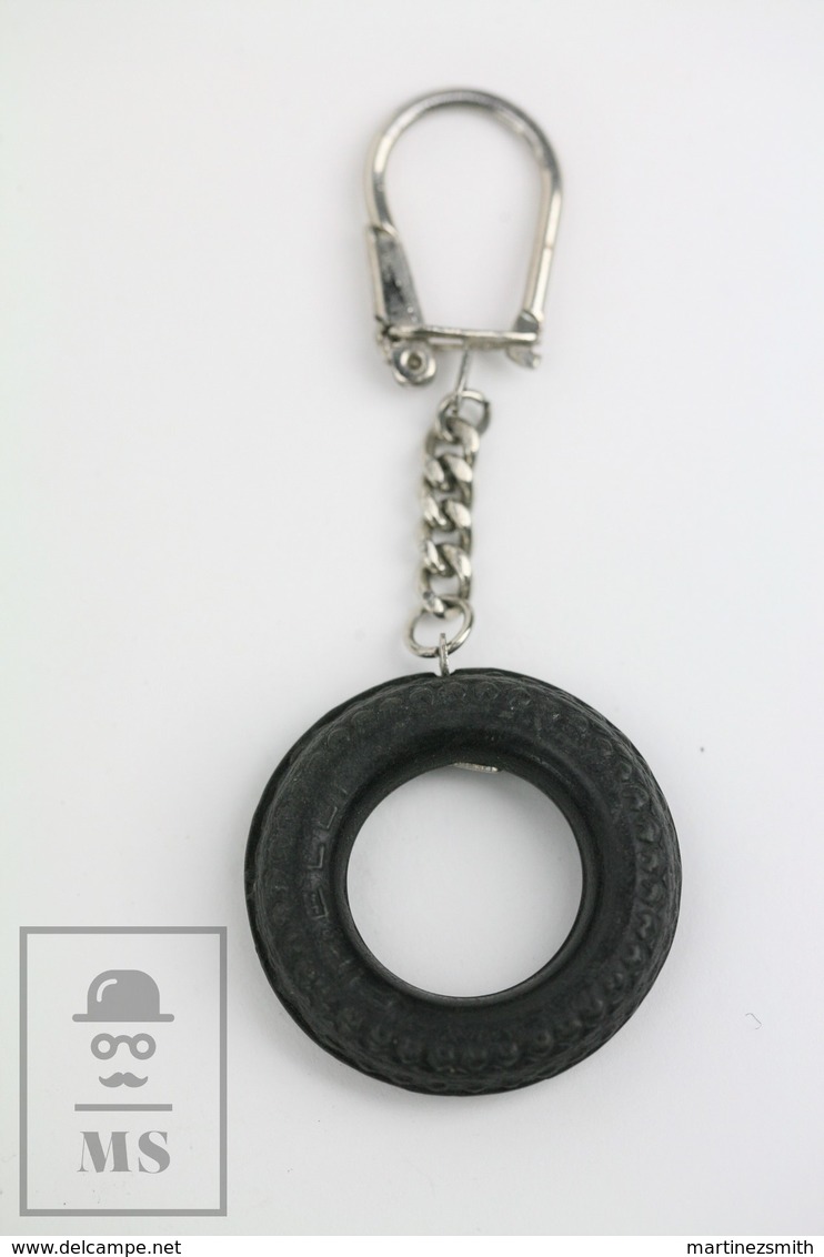 Vintage Pirelli Tyre Advertising Keyring/ Keychain - Llaveros