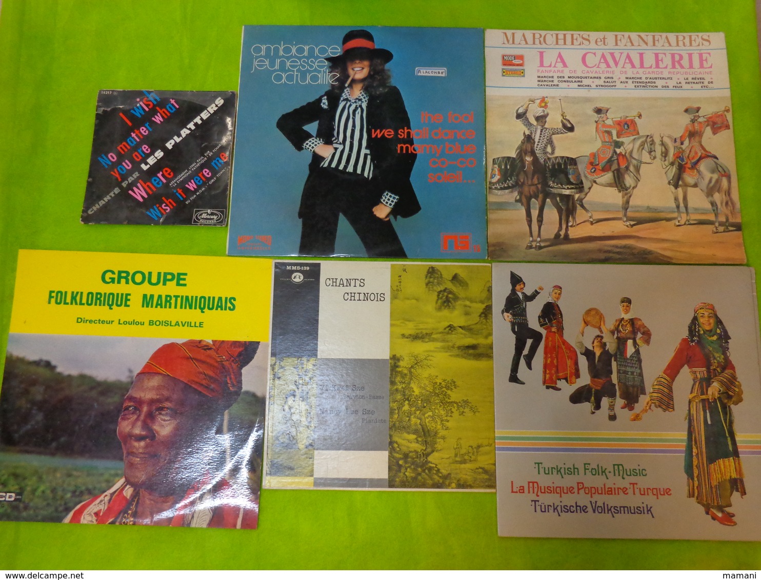 lot de 4 disques avec leur pochette et pochettes vides voir detail s/ photos charles dumont (2 disques)hit parade etc...