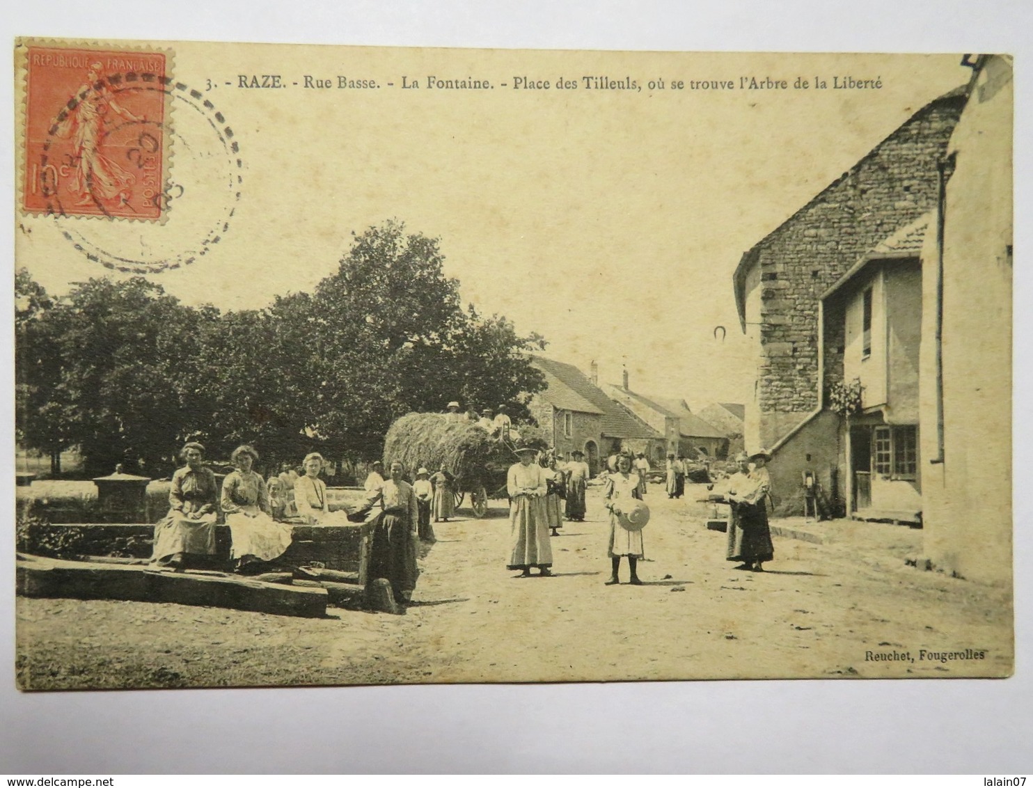 C.P.A. 71 RAZE : Rue Basse, La Fontaine, Place Des Tilleuls, Où Se Trouve L'Arbre De La Liberté, Belle Animation En 1903 - Other & Unclassified