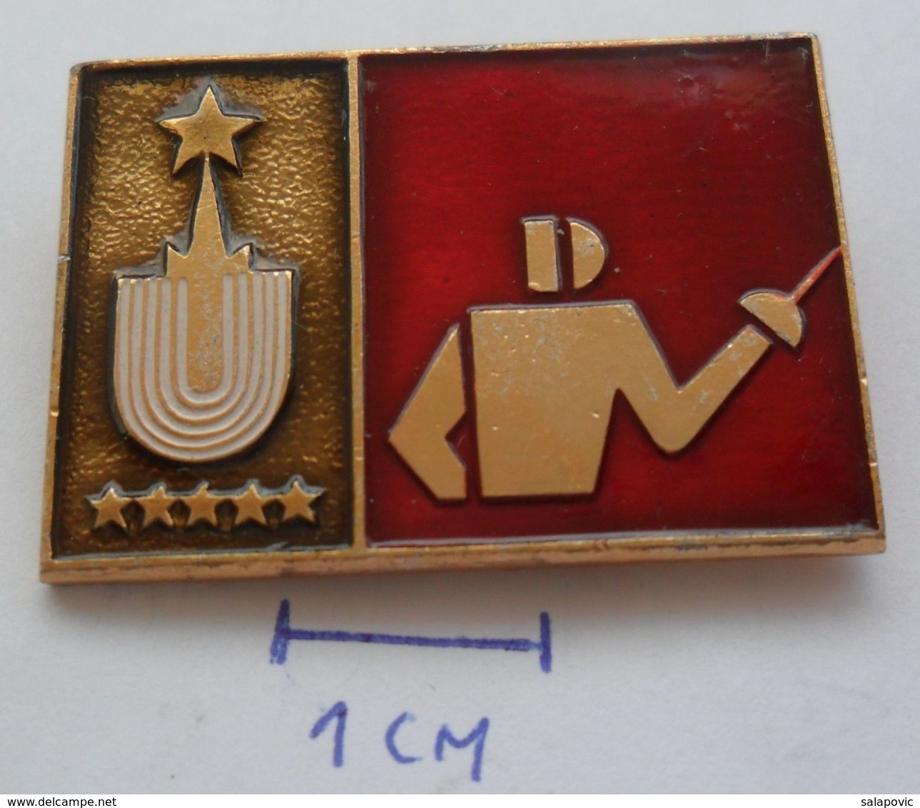 RUSSIA USSR , FENCING,  PINS BADGES PLAS - Fencing