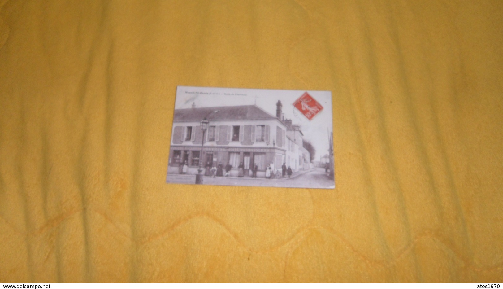 CARTE POSTALE  ANCIENNE CIRCULEE DATE ?. / MESNIL ST DENIS.- ROUTE DE CHEVREUSE. / CACHETS + TIMBRE. - Le Mesnil Saint Denis