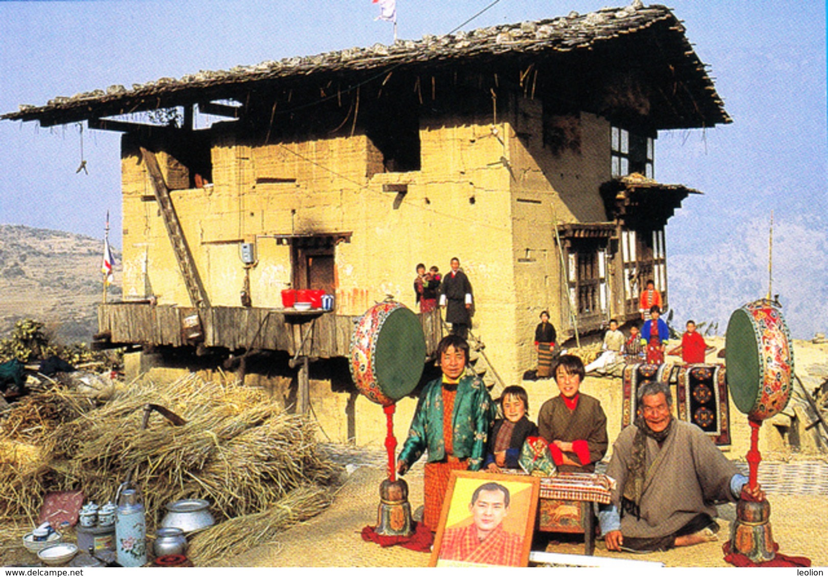 The Namgay Family BHUTAN People And Possessions, Unused 2002 Postcard - Bhutan