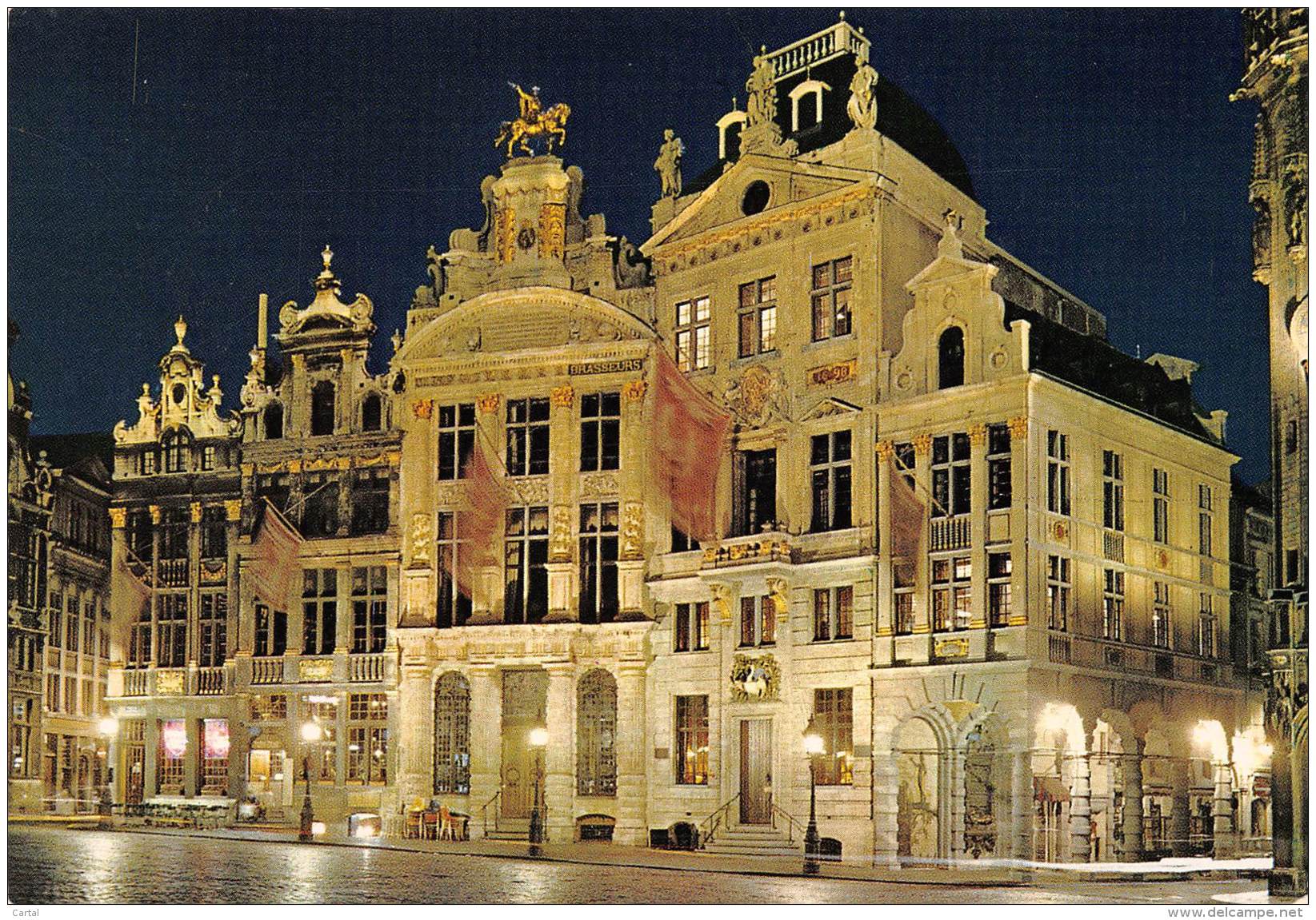 CPM - BRUXELLES - Grand'Place - L'Etoile, Le Cygne, L'Arbre D'Or - Bruxelles La Nuit