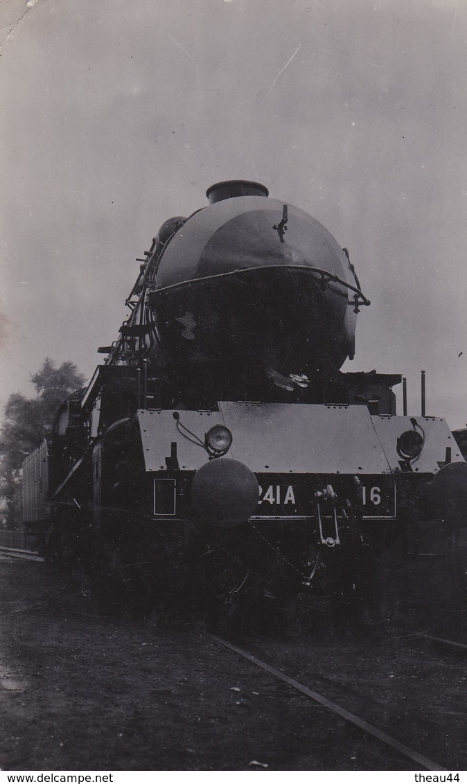 ¤¤  -  Carte-Photo D'une Locomotive En Gare          -  ¤¤ - Treni