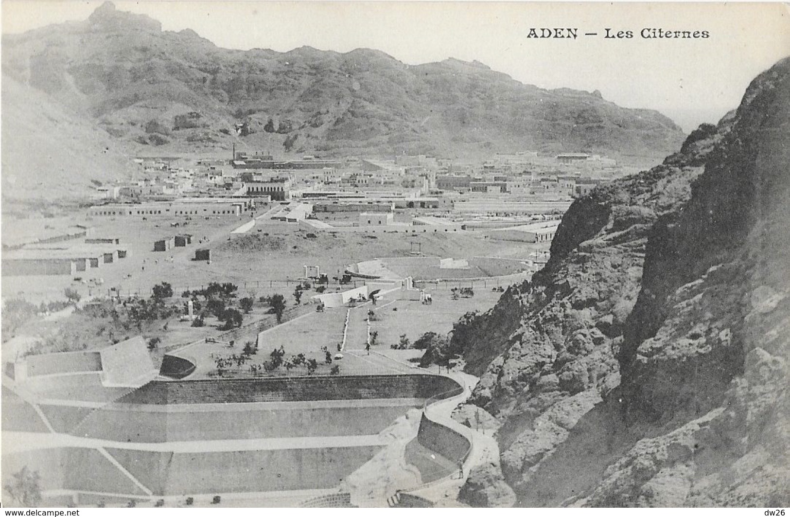 Yémen: Aden, Les Citernes - Messageries Maritimes - Carte Dos Simple, Non Circulée - Jemen