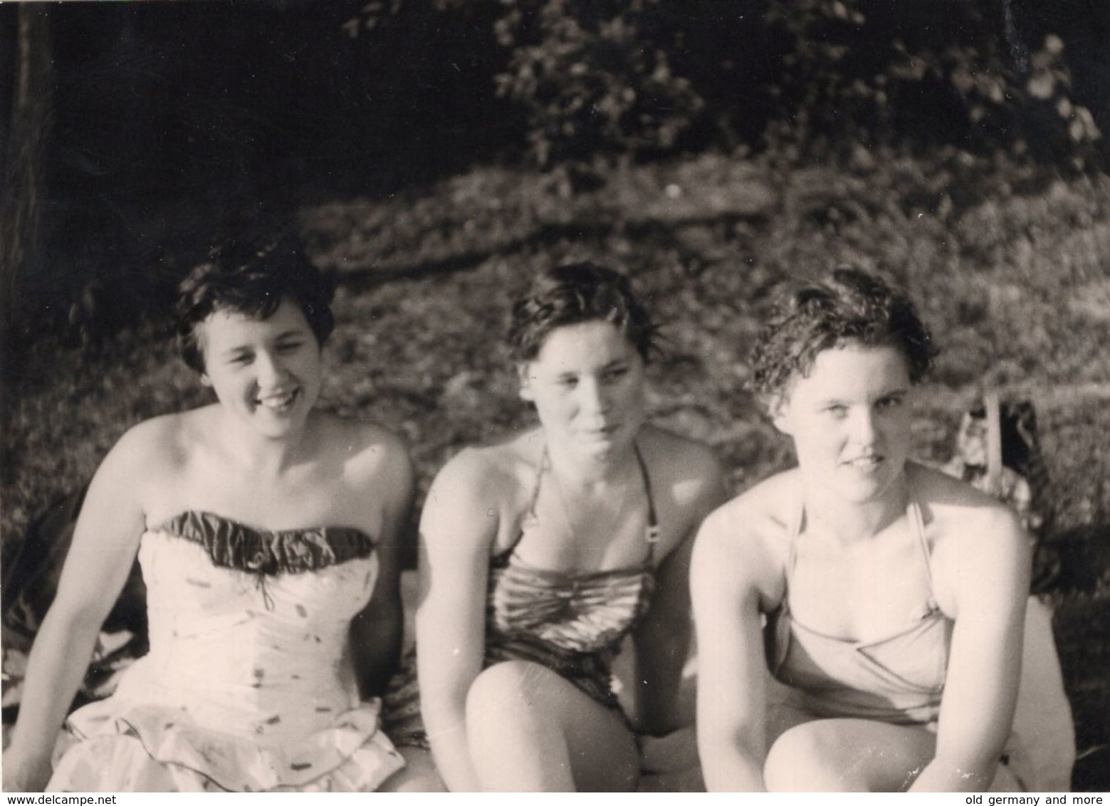 Ein Schöner Sommertag Im Freibad - Pin-Ups