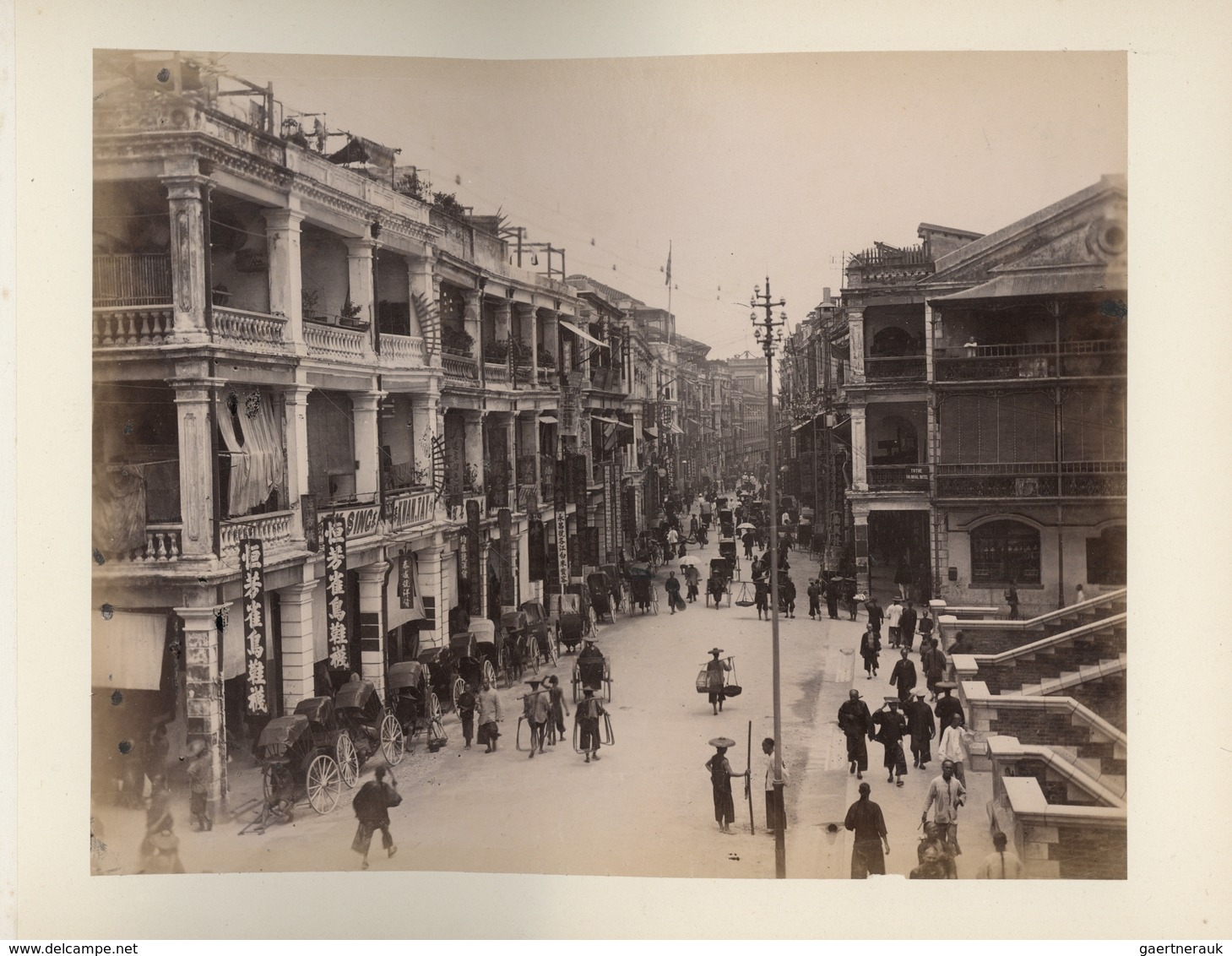 China - Besonderheiten: 1898/1900: Chinese Lacquer Album With 50 Large Format Photos From The Medite - Autres & Non Classés