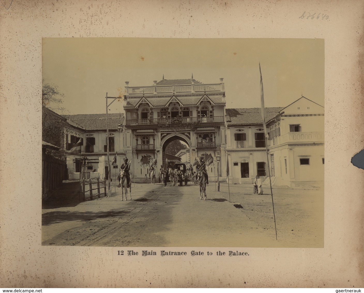 Indien - Besonderheiten: Ca 1910/1920: 25 Large Sized Fotos (mostly 29x22 Cm) On Carton, From The Fe - Autres & Non Classés