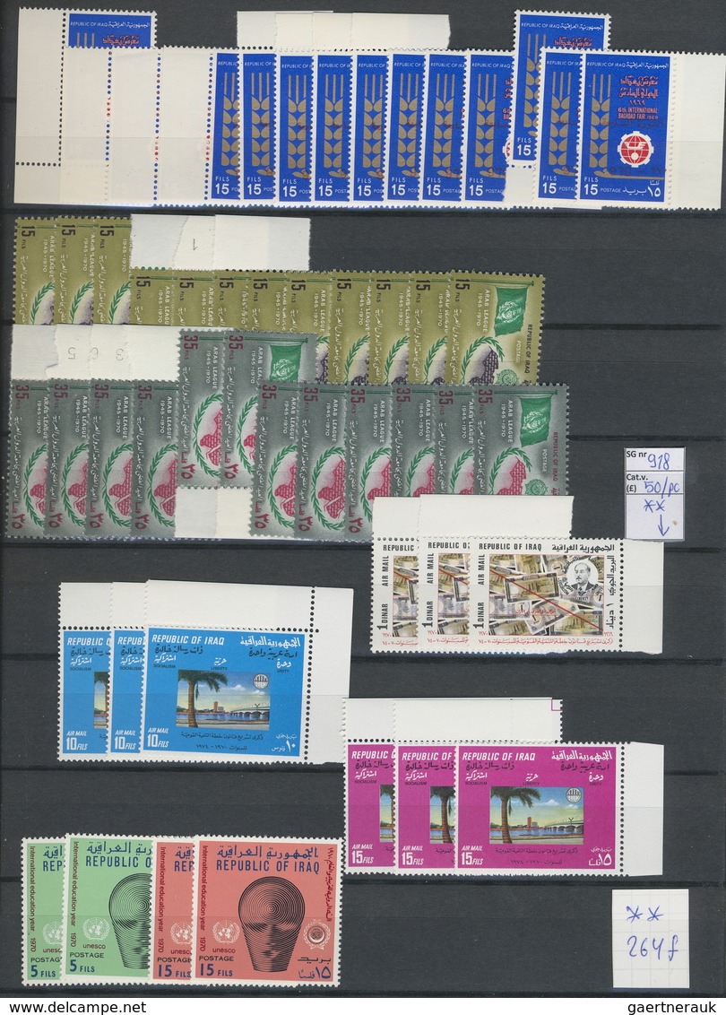 **/* Irak: 1963-71: Mint Collection And Duplication Of Stamps, Perfrorated And/or Imperforated, With Seve - Iraq