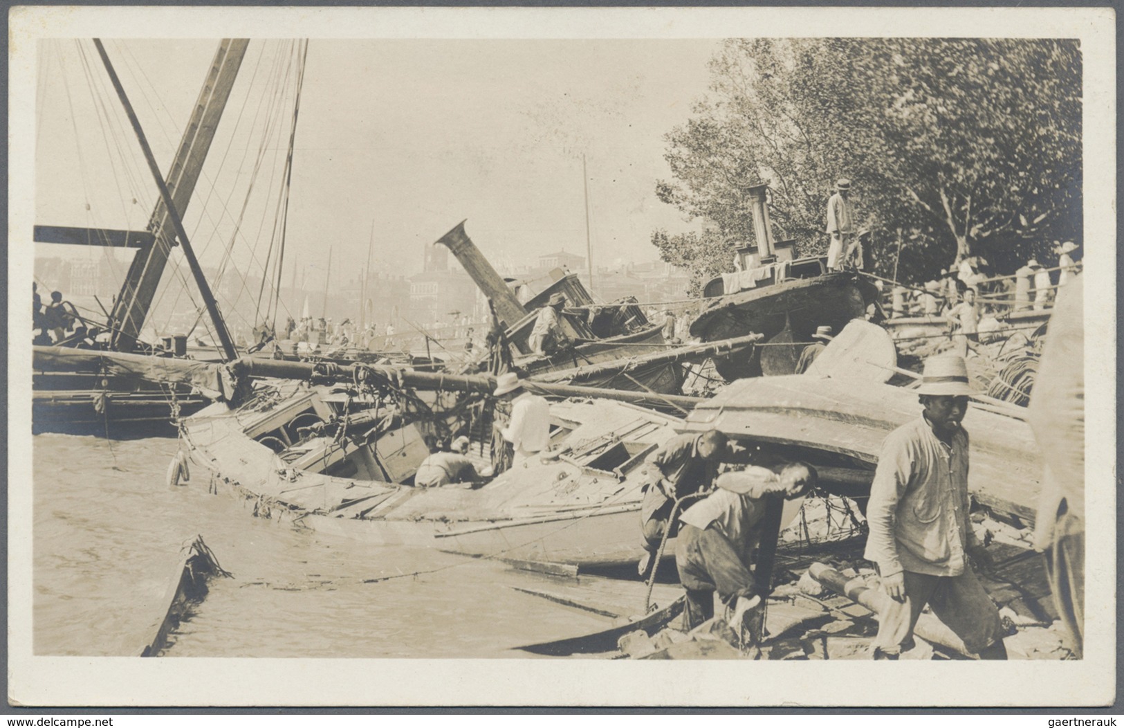 Br/ Lagerpost Tsingtau: 1914/15, 22 Belege Vorwiegend Photographien Von Kgf. (dabei Zwei Portraits Von G - Chine (bureaux)