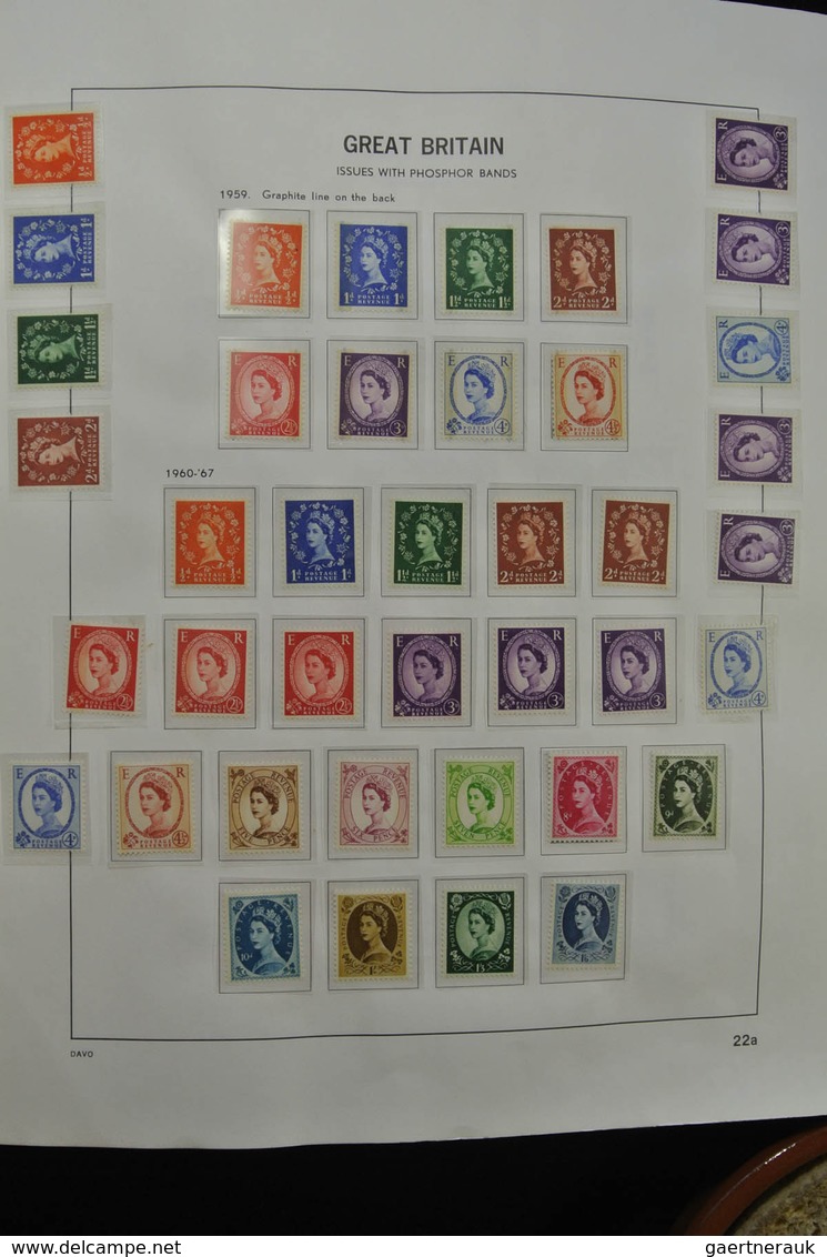 Großbritannien: 1840/2009: Beautiful, MNH, mint hinged and used collection Great Britain 1840-2009 i